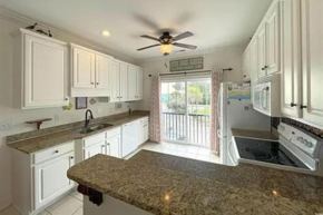 Minutes to the Beach 5 Bedrooms 4 Bath Pool House, Stunning Marsh View